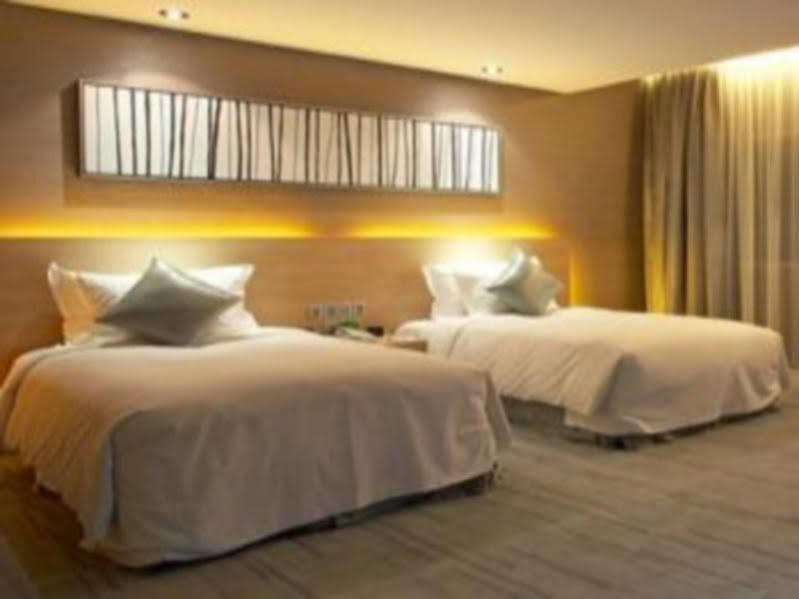 Logosun Hotel Wuhan Exterior foto